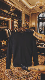 Blusa feminina Peluciada básica de inverno com forro térmico de segunda pele e gola redonda.